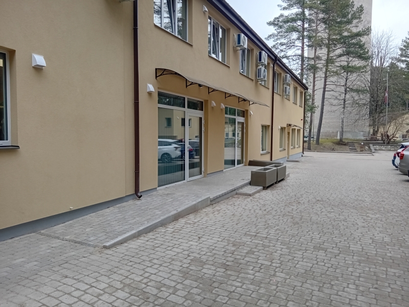 Jūrmalas ūdens ēka no ārpuses