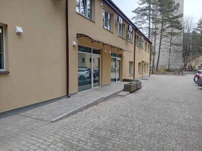 Jūrmalas ūdens ēka no ārpuses