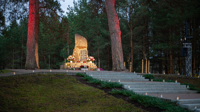 Kapteiņa Zolta piemineklis