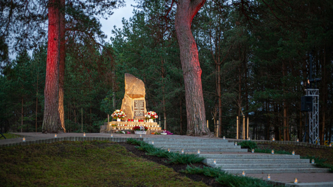 Kapteiņa Zolta piemineklis