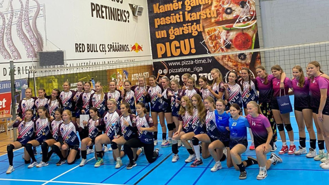 Jūrmalniecēm sudrabs jaunatnes kausā volejbolā