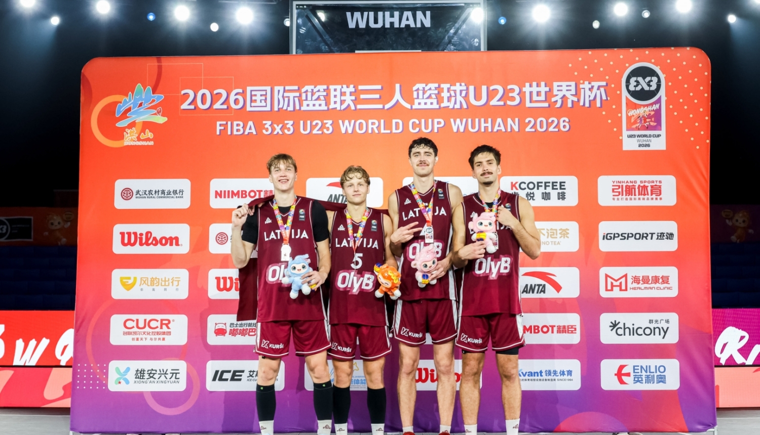 3x3 basketbolisti Pasaules kausa apbalvošanā