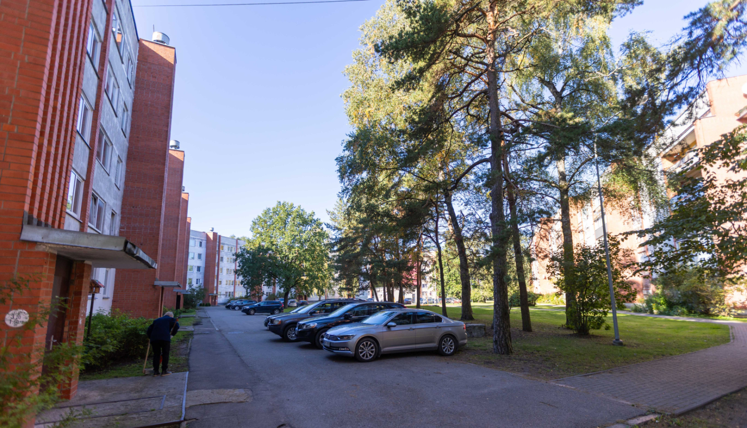 Skolas ielas Kauguros iekšpagalms