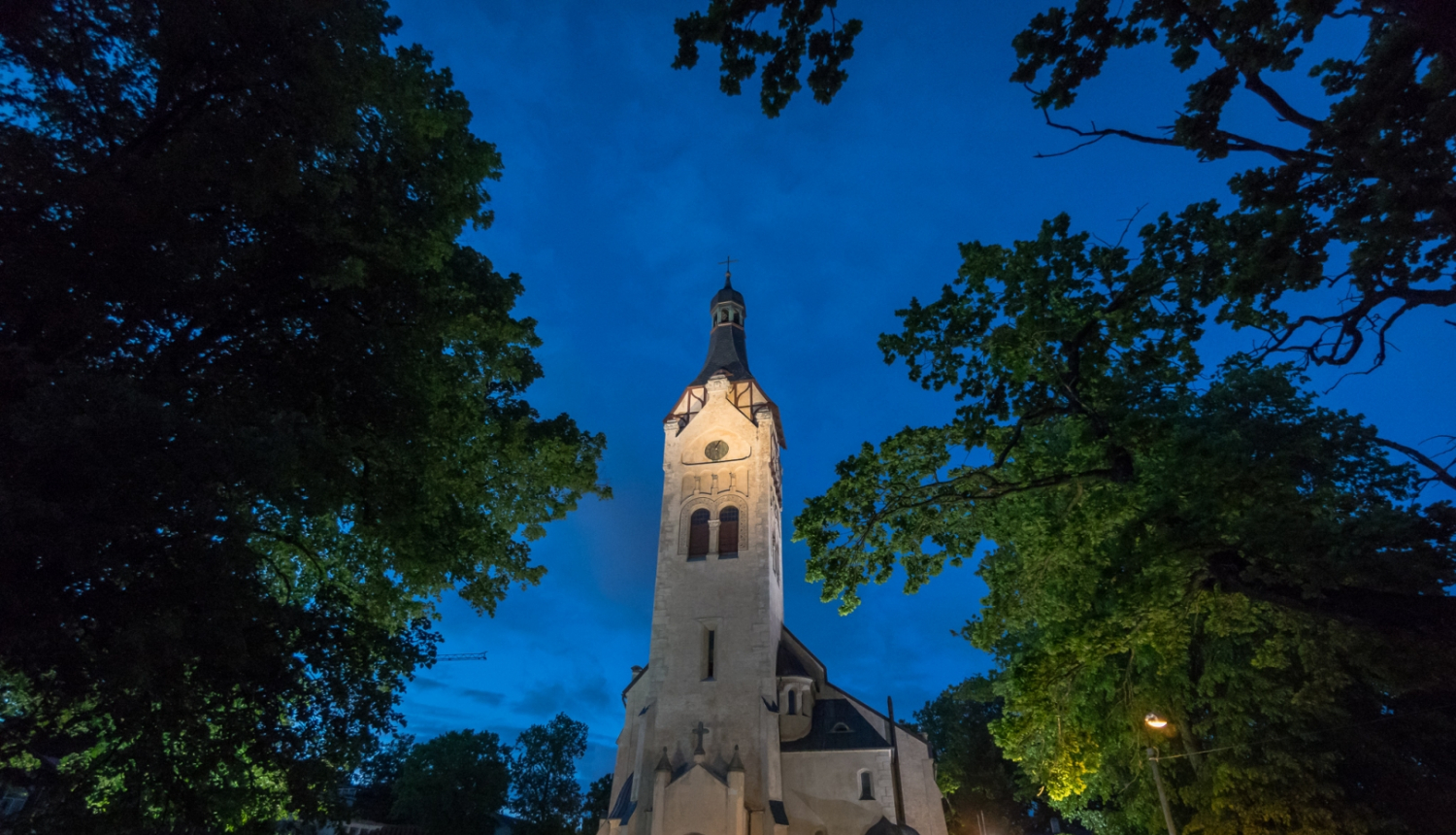 Dubultu ev.lut. baznīca