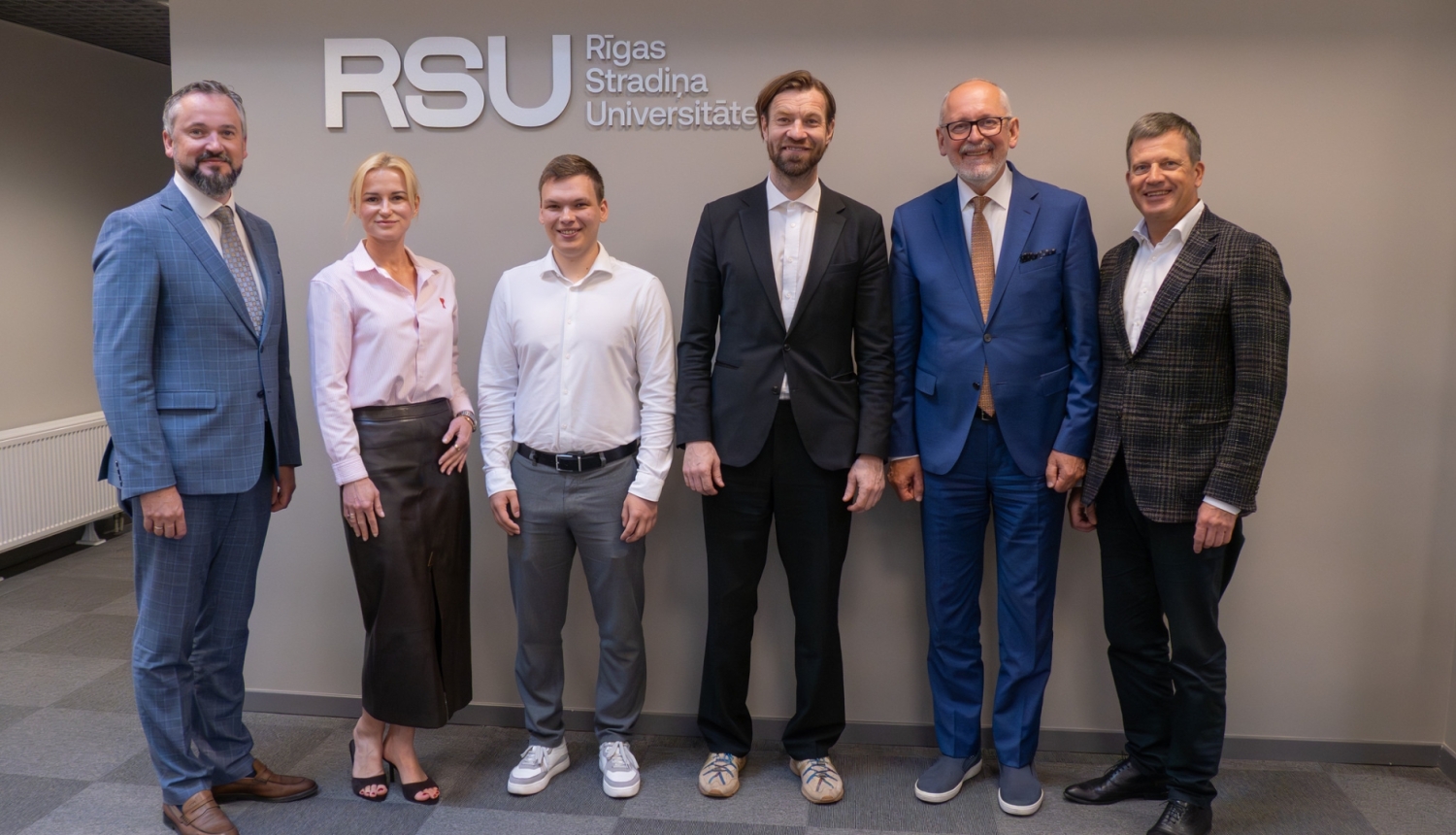 Jūrmalas Futbola skolas un RSU pārstāvjiem