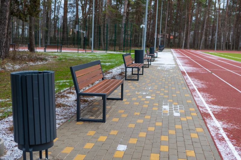 Soliņi sporta laukumā