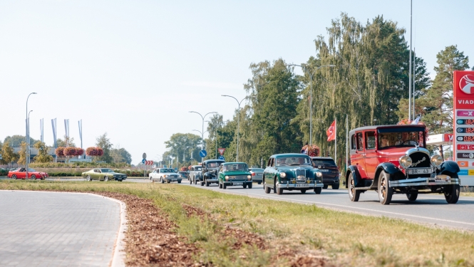 Retro auto Jūrmalā