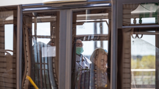 No 12. maija sabiedriskajā transportā jālieto mutes un deguna aizsegs