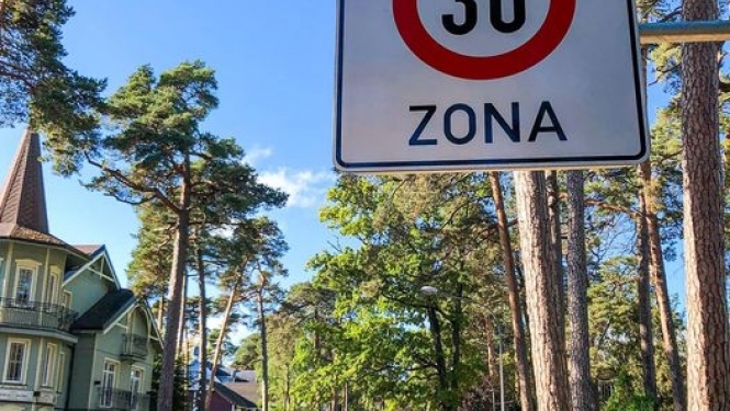 Samazina atļauto braukšanas ātrumu