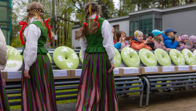 Skolēnu dziesmu un deju akcija "Savīšanās ceļš"
