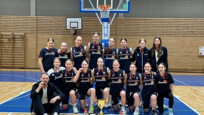 Jūrmalas Sporta skolas U14 meiteņu komanda, izcīnīta 2. vieta