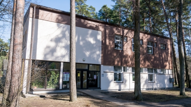 Bulduru bibliotēkas ēka