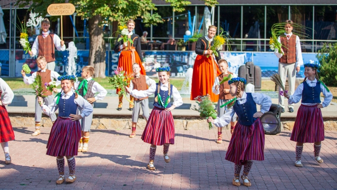 Saulesvijas sveicēji