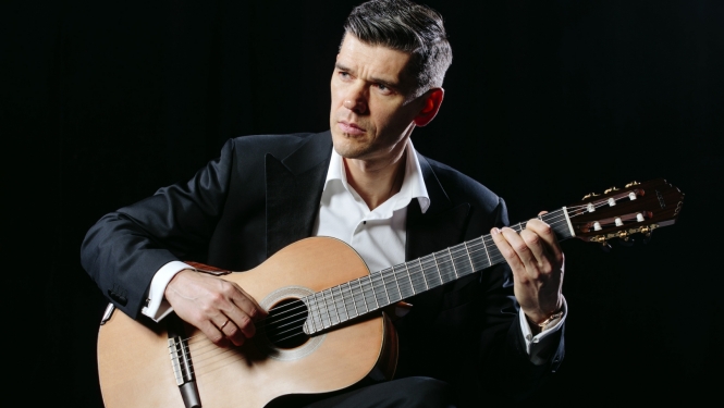 Ģitārists Kaspars Zemītis