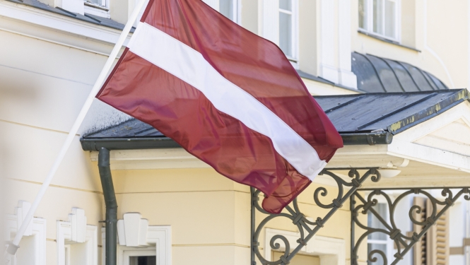 Latvijas karogs