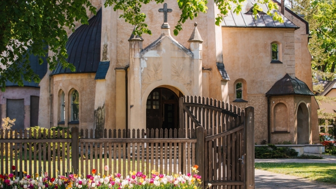 Dubultu baznīca