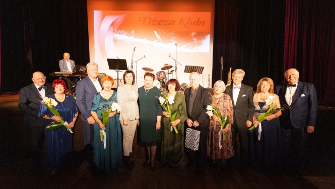 Zelta kāzu dalībnieki