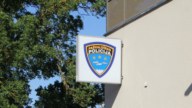 Saņems piemaksas par darbu paaugstināta riska apstākļos