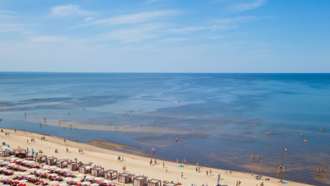 Jūrmala atzīta par vienu no drošākajām Eiropas pludmalēm atpūtai pēc Covid-19 krīzes