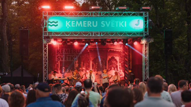 Nosvinēti Ķemeru svētki