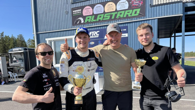 Valters Zviedris Porsche Sprint Challenge NEZ seriālā Somijā debitē ar otro vietu