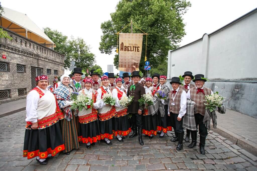 Senioru deju kopa "Ābelīte"