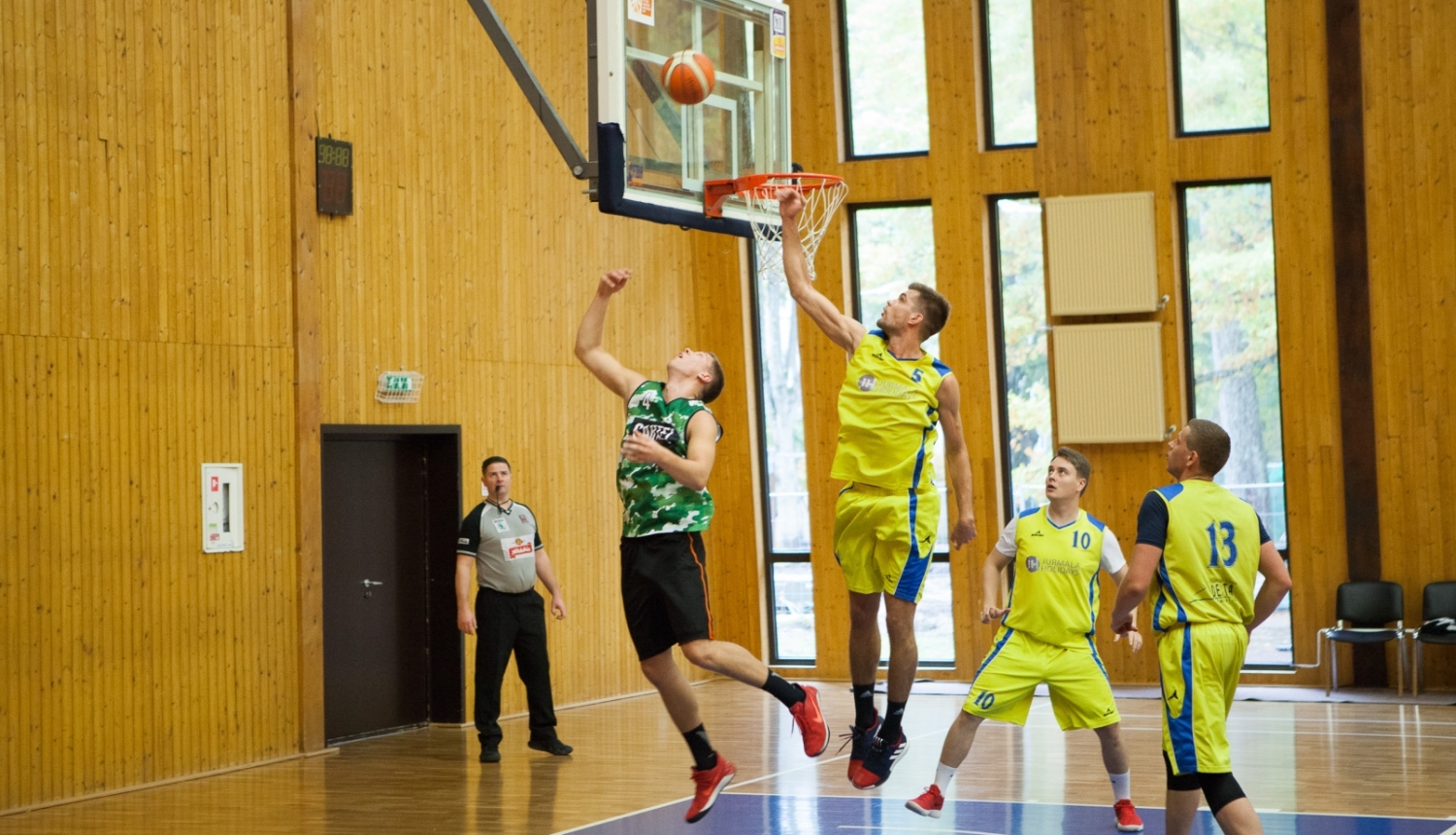 Basketbols
