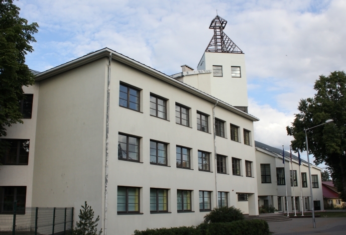 Majoru vidusskolas ēka