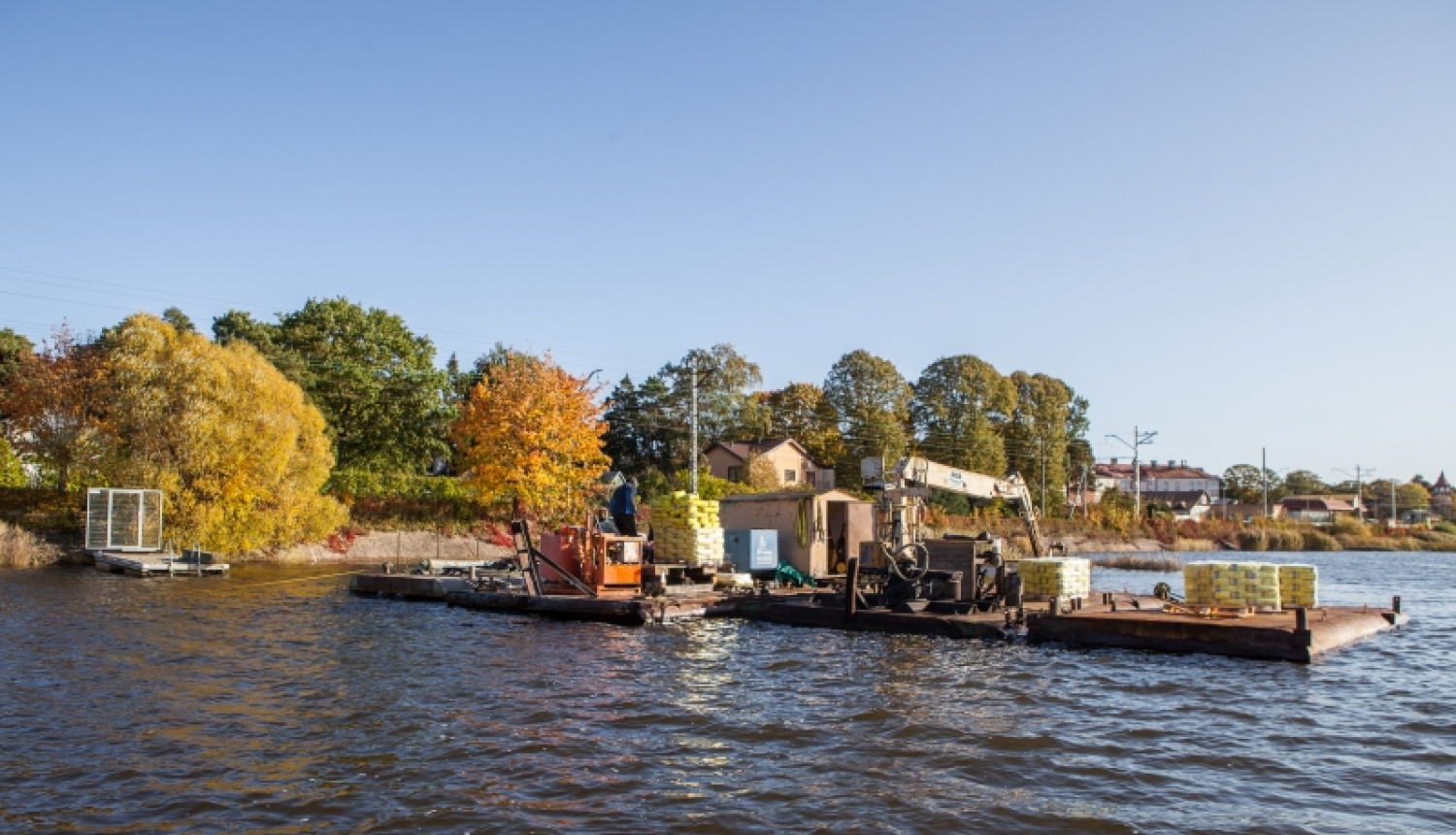 Lielupes kreisā krasta nostiprināšanas darbi turpinās