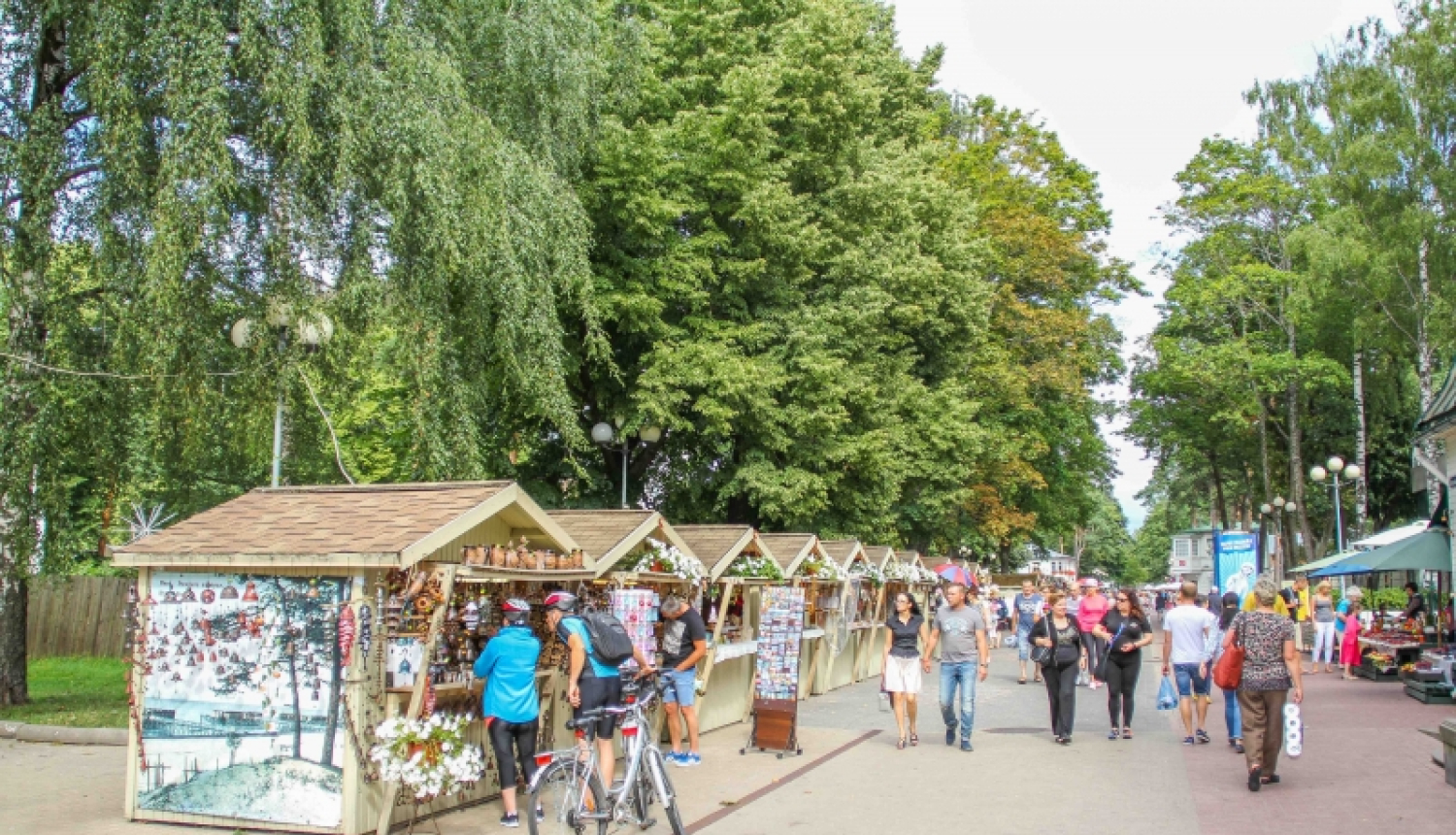 Izsludina atkārtotu pieteikšanos uz amatnieku tirdzniecības vietām