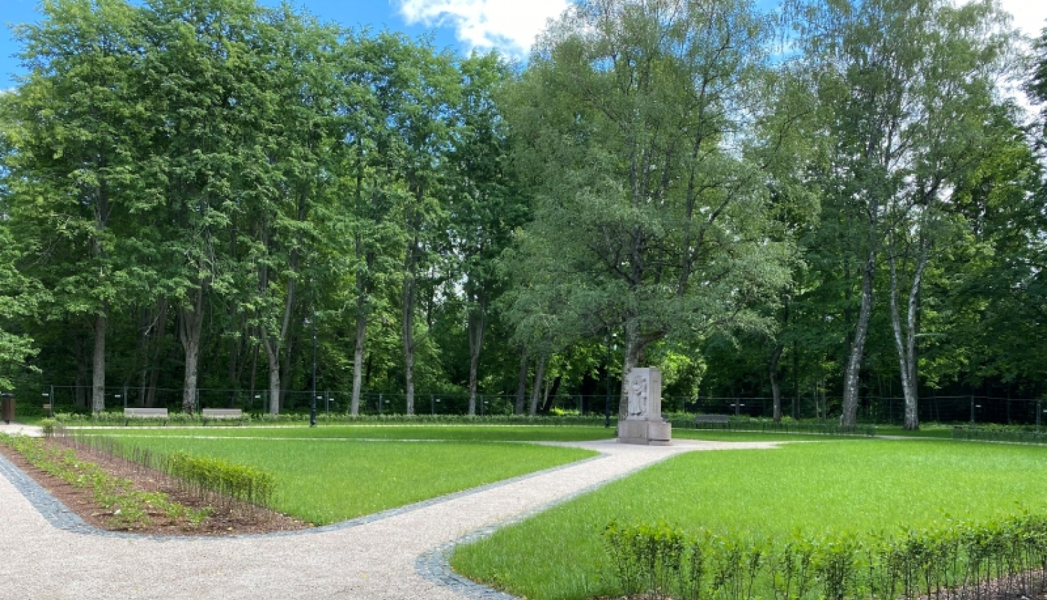 Pabeigti skvēra atjaunošanas darbi Ķemeros