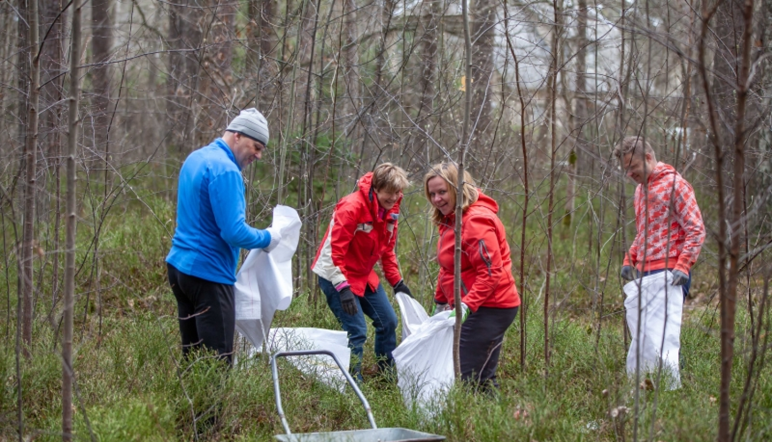 Jūrmalnieki piedalās Lielajā talkā