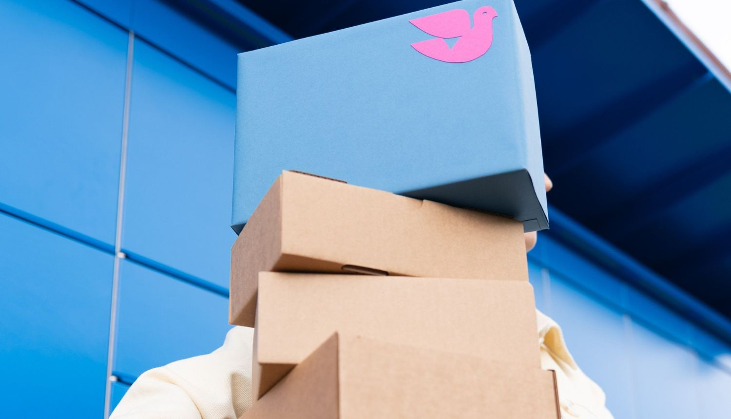 sūtījumi, paciņas pie pakomāta