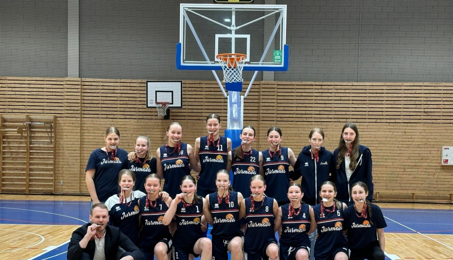 Jūrmalas Sporta skolas U14 meiteņu komanda, izcīnīta 2. vieta