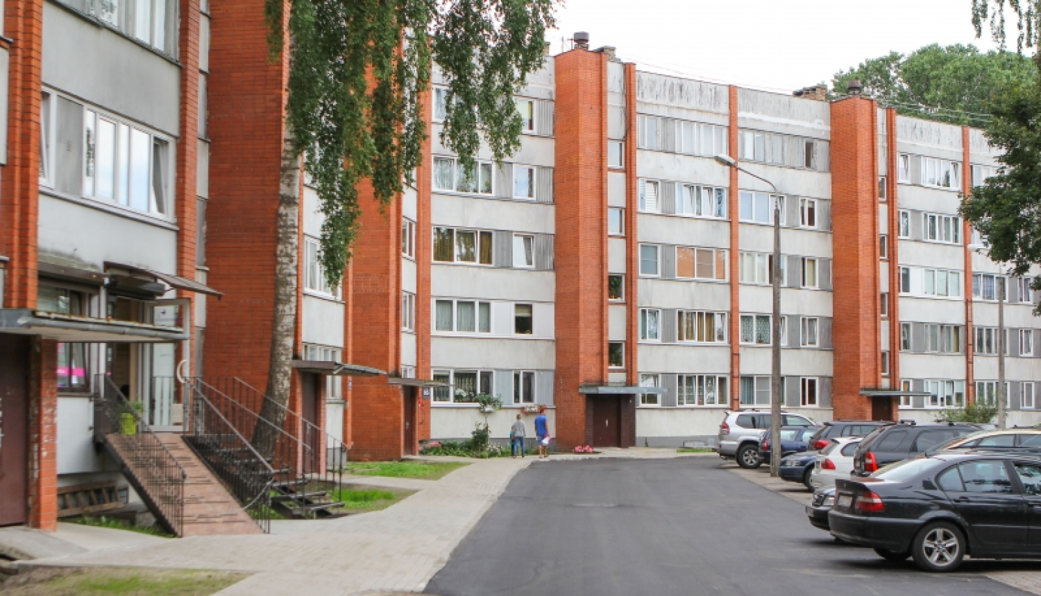 Jūrmalā turpinās apjomīgi ielu un ietvju remonti