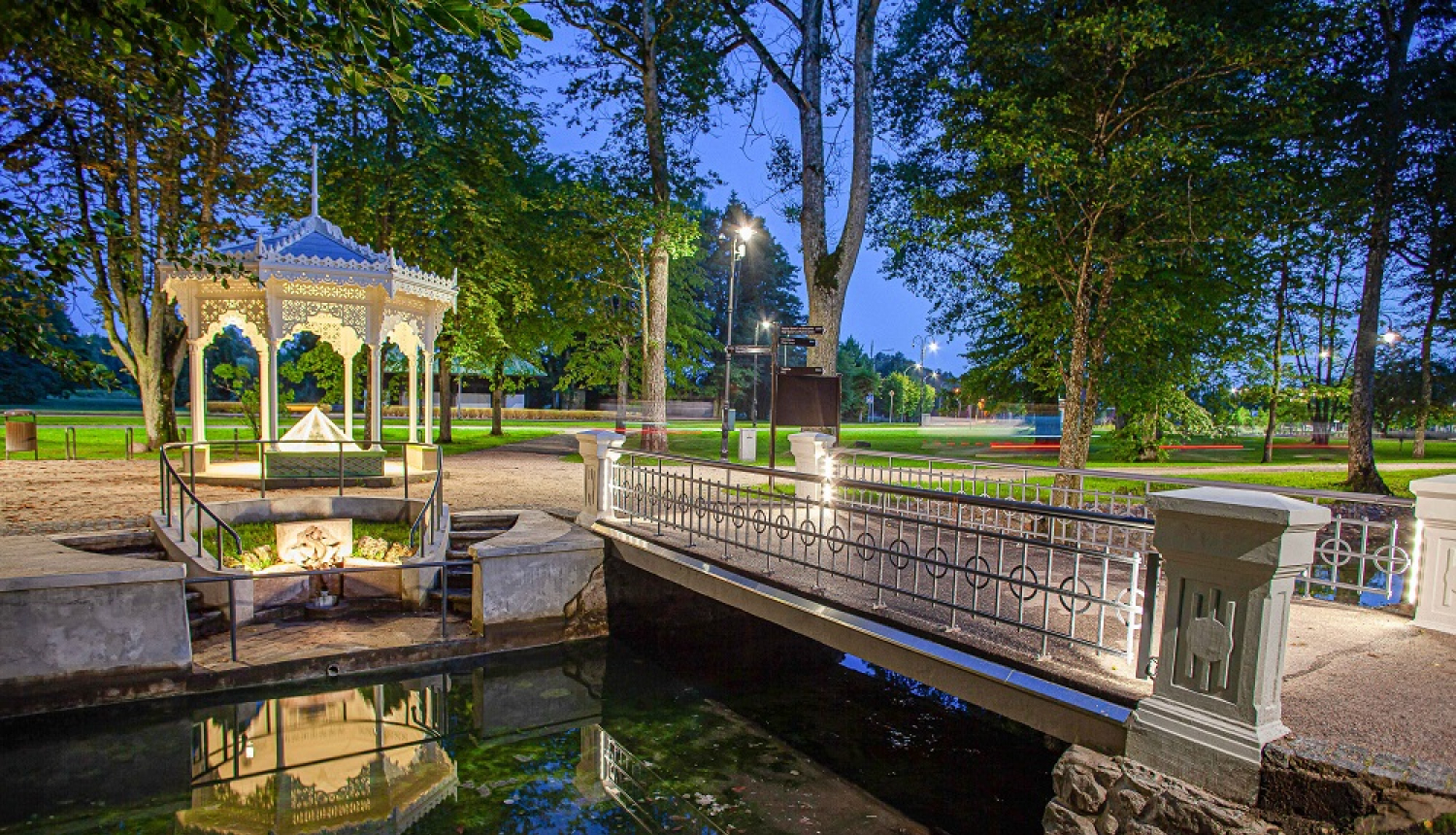 Paviljons Ķemeru parkā