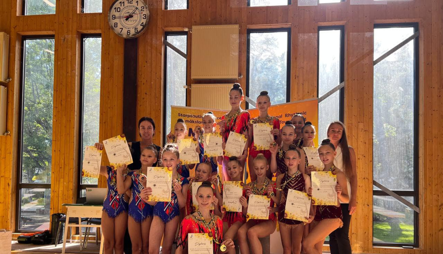 Mākslas vingrotājas