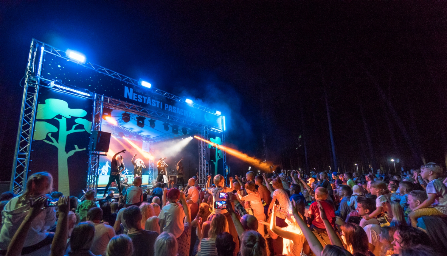 Nestāsti pasaciņas