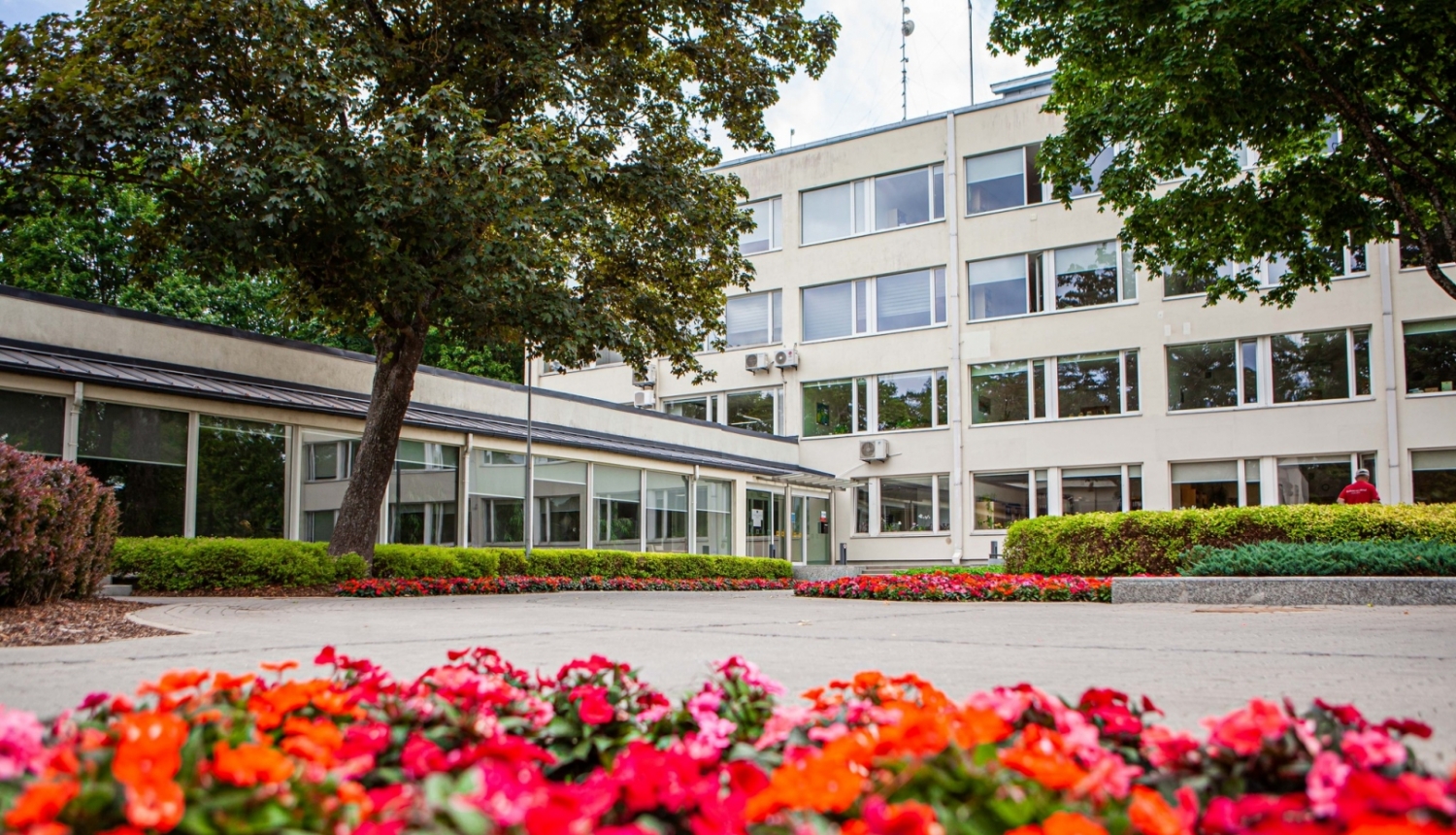 Administrācijas ēka