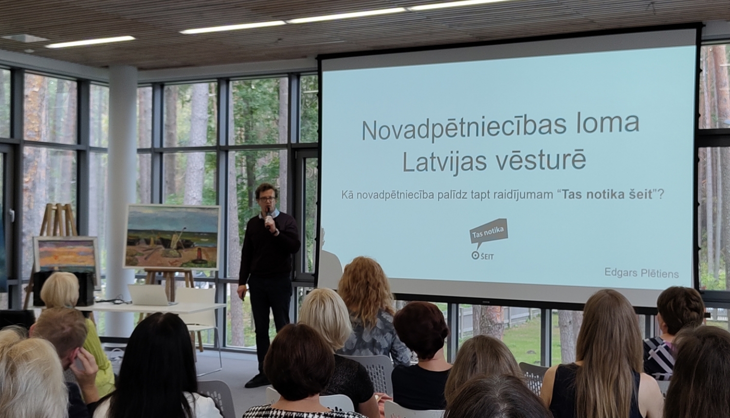 Latvijas bibliotekāru novadpētniecības konference.  Foto no Jūrmalas Centrālās bibliotēkas arhīva