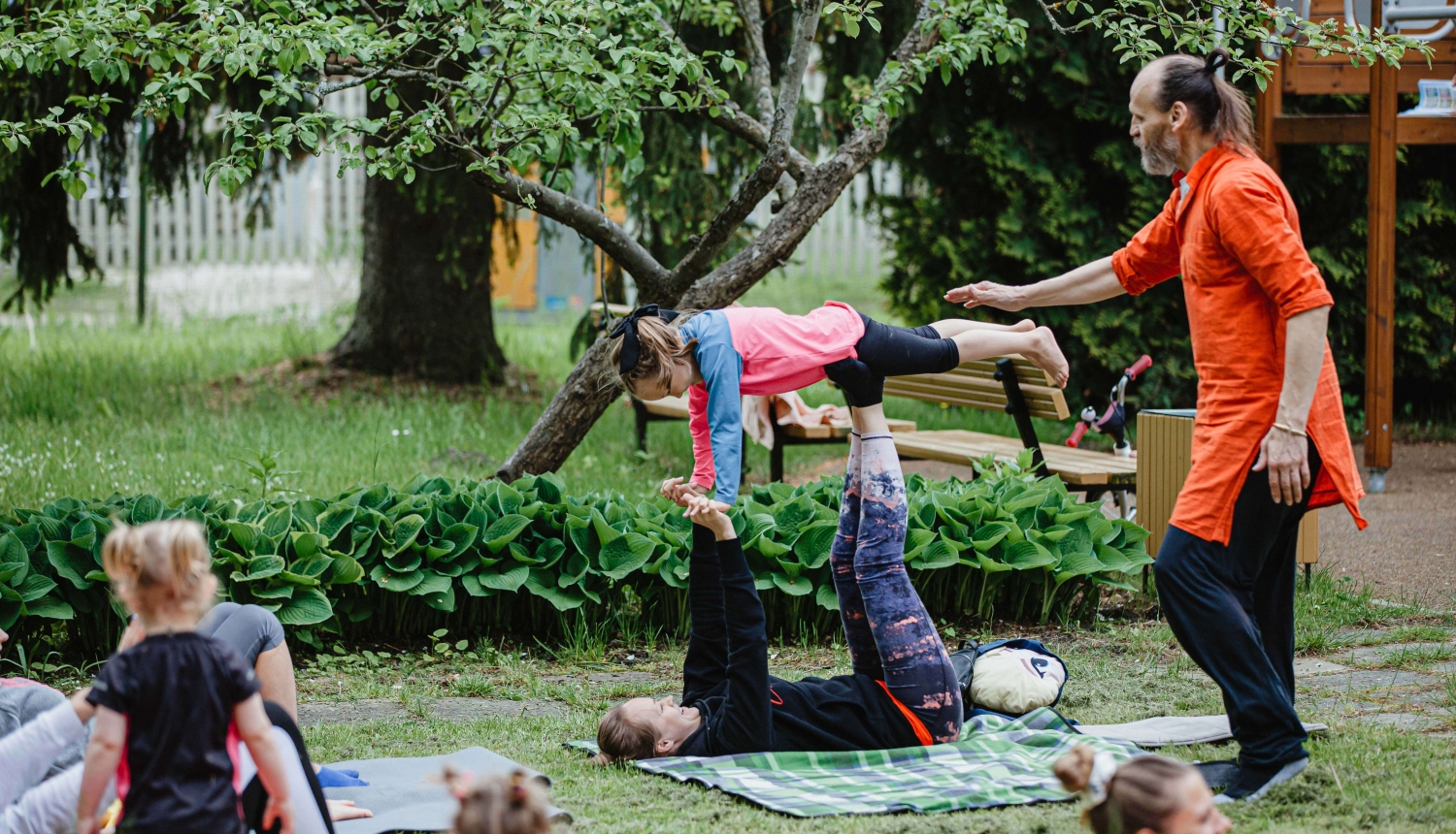 Joga ģimenēm