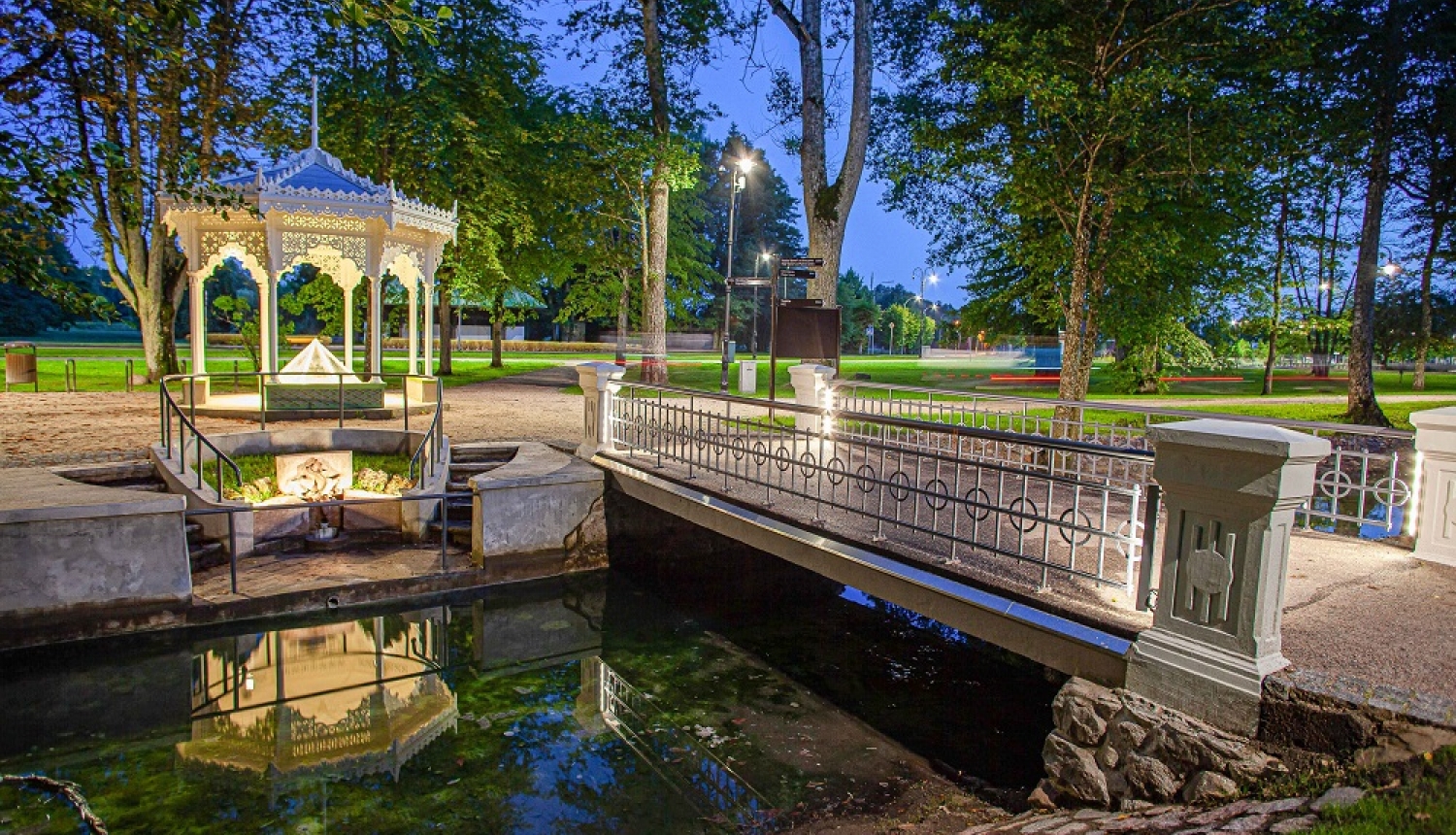 Paviljons Ķemeru parkā